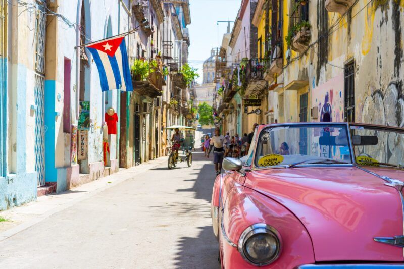 What to see in Cuba: a journey through time among nature, music and traditions
