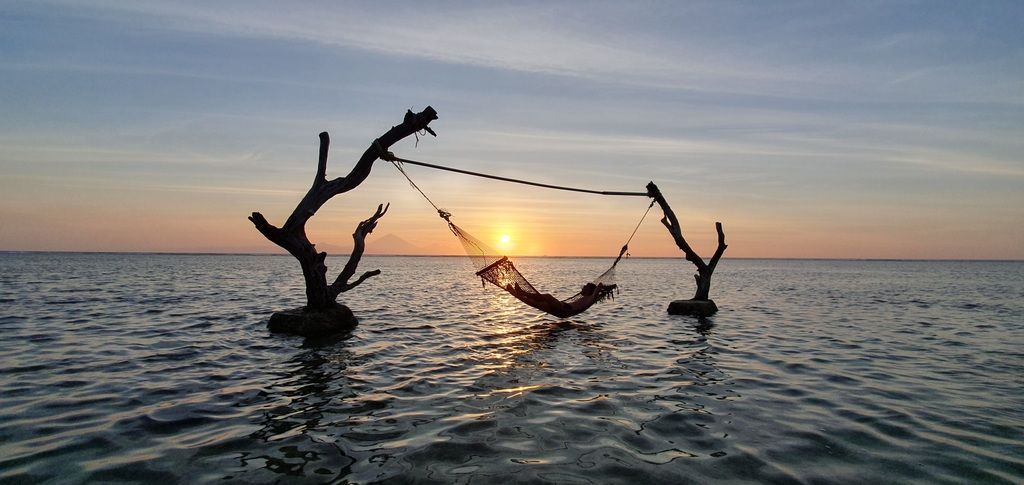 A picture of a beautiful sunset on the Gili islands
