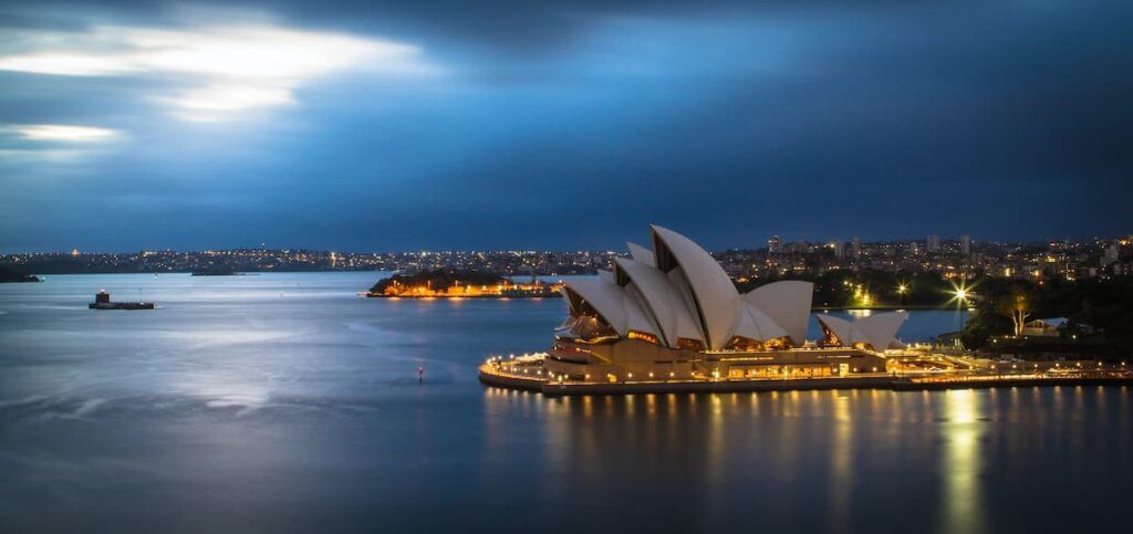 The opera house in Sydney seen at nightfall